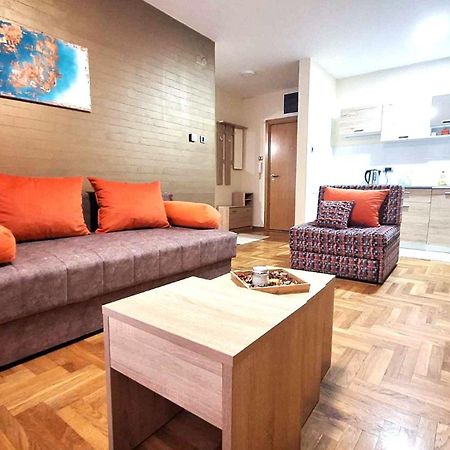 Apartment Vas Raj نوفي ساد المظهر الخارجي الصورة